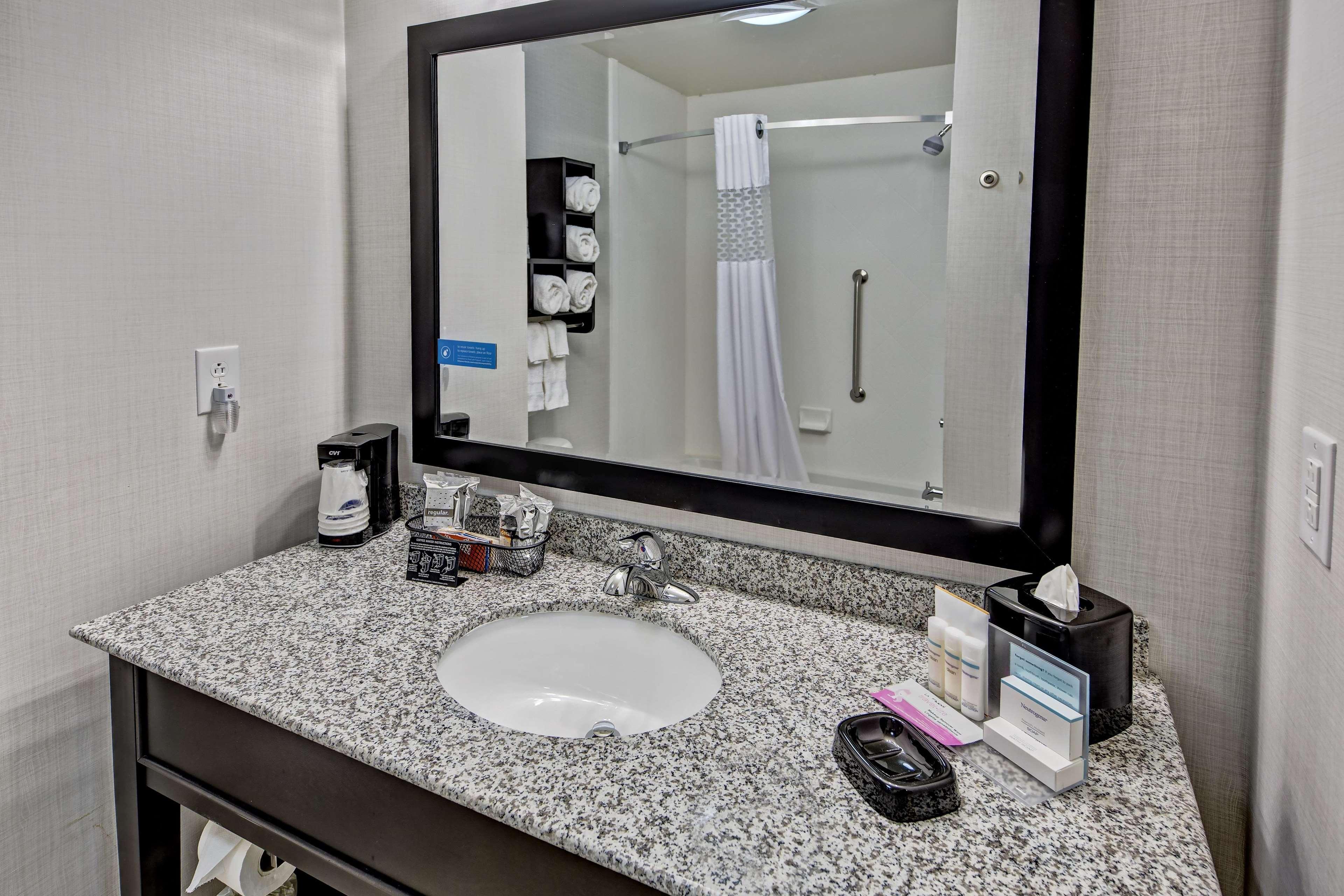 Hampton Inn Indianola المظهر الخارجي الصورة